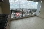 Apartamento com 2 dormitórios e 1 suíte. Varanda espaçosa.