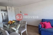 Apartamento com 3 Quartos e 2 banheiros à Venda, 65 m².