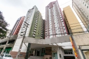 Apartamento com 1 dormitório para alugar, 61 m² por R$ 1.800/mês  + taxas- Centro - Curitiba/PR