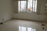 APARTAMENTO À VENDA - PÇ CARLOS GOMES