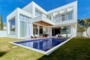 Casa com 6 quartos à venda, 756 m  por R  9.900.000 - Alphaville Graciosa - Pinhais PR