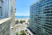 Apartamento de 1 dormitório 55m²  com varanda e Vista Mar no Embare