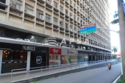 ALUGO SALA COMERCIAL MOBILIADA, COM 36M², BANHEIRO INDIVIDUALIZADO, LOCALIZADA NO PRÉDIO DO PALÁCIO