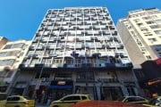 OTIMA SALA COMERCIAL DE 65 M² EM ANDAR ALTO, SENDO SALÃO , SALA COM DIVISÓRIA EM VIDRO, LAVABO, COPA