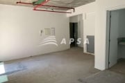 EXCELENTE SALA COMERCIAL DE 261,74 M² EM AREA COBERTA E 93,11M² EM AREA PRIVATIVA (DESCOBERTA), OFER