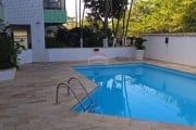 Apartamento três dormitórios 200 metros da praia da enseada, Guarujá SP