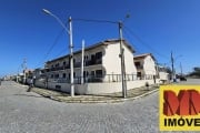 Casa duplex em Condomínio no bairro Foguete em Cabo Frio