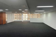 Conjunto comercial, 330 m2, para venda ou locação, Centro.