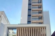 Apartamento 2 quartos com suíte, sala 2 ambientes com varanda espaçosa, vista livre, vaga numerada, elevador. Melhor localização do bairro São Mateus.