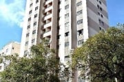 Apartamento 3 quartos com suíte, sala com varanda, vaga numerada, elevador, salão de festas. Localização privilegiada na avenida Rio Branco.