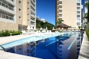 Apartamento à venda no Verde Mar na praia da Enseada em Guarujá.