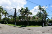 Casa térrea de esquina a venda no Jardim Acapulco