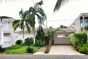 Casa à venda no Jardim Acapulco em Guarujá