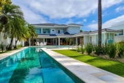 Casa no Jardim Acapulco na praia de Pernambuco em Guarujá