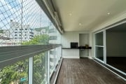 Apartamento À Venda  na região central da Praia de Pitangueiras Guarujá.