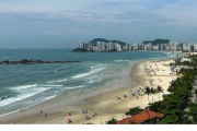 Apartamento com vista para duas praias à venda na praia das Pitangueiras em Guarujá