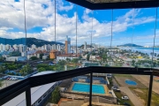 Apartamento à venda na praia da Enseada em Guarujá.