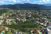 Terreno de esquina à venda no Jardim Acapulco