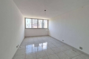 Apartamento 3 quartos, 1 suíte, muito amplo, sol manhã, vista livre para o Campo São Bento, 1 vaga.