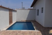 CASA DE ALTO PADRÃO NA PRAIA COM PISCINA E CHURRASQUEIRA