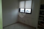 Sala comercial c/ 30 m² útil- Av. Sta. Inês- excelente Custo Benefício