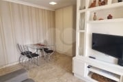 Apartamento com 2 dormitórios, 1 suíte,sala com varanda, Barra Funda, SP.