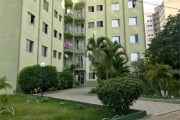 Apartamento com armarios