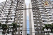 No Viva Vida clube Moinho, vendo apartamento de dois dormitórios, semi mobiliado.