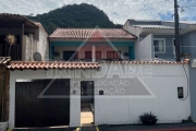 Casa em condomínio fechado com 4 quartos à venda na Rua Professor Sílvio Elia, 55, Vargem Pequena, Rio de Janeiro