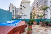 Ótima cobertura duplex, no bairro Rio Branco, andar alto, com 203m² privativos, de 3 dormitórios e 2 vagas. Possui no andar inferior: amplo living para 2 ambientes com rebaixe em gesso e sacada integr