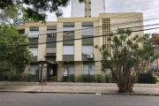 Apartamento de 1 dormitório no Menino Deus Poa/Rs.&lt;BR&gt;Excelente apartamento de 1 dormitório, térreo, bem arejado, reformado, banheiro, área de serviço, cozinha e piso porcelanato. &lt;BR&gt;Préd