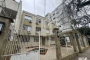 Apartamento GARDEN com dois pátios  privativas, 1 dormitório, sala, cozinha, 1 banheiro  na Av. Getúlio Vargas. Prédio em ótimo estado de conservação e com porteiro eletrônico.&lt;BR&gt;&lt;BR&gt;Ende