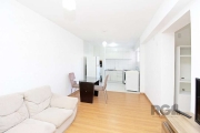 Apartamento 2 dormitórios com excelente localização, ventilado e iluminado. Apartamento mobiliado, com churrasqueira privativa e split nos quartos. Pronto para entrar e morar. Próximo ao Parcão, com s