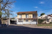 Terreno Comercial com Casa de 02 pisos de frente  bem ampla com 03 dormitórios, 03 banheiros , sacada , escritório, despensa, sala de jantar com duas vagas privativa coberta.&lt;BR&gt;&lt;BR&gt;Estaci