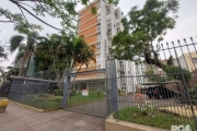 APARTAMENTO 2 DORMITÓRIOS COM GARAGEM - CÓD. RP390645&lt;BR&gt;Amplo apartamento na Rua Barão do Triunfo 238,  Bairro Menino Deus, com 2 dormitórios + dependência, sala, cozinha, área de serviço indiv