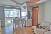 Edifício Capitão Rodrigo, excelente apartamento, de 03 dormitórios sendo um suíte, com 89 m² privativos, amplo living, sacada com churrasqueira, cozinha, área de serviço, banheiro social, com 02 vagas