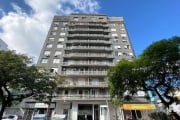 APARTAMENTO 3 DORMITÓRIOS - CÓD.13300&lt;BR&gt;&lt;BR&gt;Apartamento reformado com 3 dormitórios, 2 banheiros, área de serviço ampla,  cozinha com janelões, todas as aberturas internas e externas nova