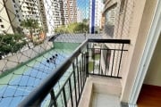 Apartamento Amplo Reformado com linda Vista e Varanda envidraçada. Condomínio com lazer de Clube!!