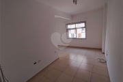 Apartamento com 1 Quarto e 1 banheiro para Alugar, 28 m² - Bela Vista, São Paulo - SP