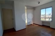 Apartamento à venda na Saúde, com 1 quarto e 1 vaga