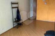 Apartamento na Saúde próximo metrô Praça da Árvore.