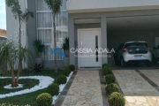 Casa à venda em Paulínia, Betel, com 3 suítes, com 236 m², Residencial Villa Franca