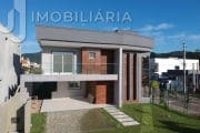 Casa Residencial com 3 quartos  à venda, 212.18 m2 por R$1490000.00  - Sao Joao Do Rio Vermelho - Florianopolis/SC