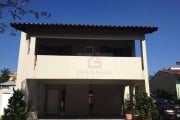 Casa com 3 dormitórios à venda, 300 m² por R$ 1.260.000,00 - Granja Viana - Jandira/SP