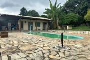 Sítio à venda com 3 quartos, sendo 1 suíte, terreno de 5.500m² em Esmeraldas-MG!