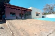 Casa em condomínio fechado estilo rústico e moderno á venda por R$ 740.000 em Igarapé-MG!