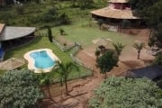 Casarão Colonial estilo antigo á venda por R$ 690.000 em Itatiaiuçu-MG!