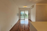 Apartamento para locação, 64m², 2 quartos sendo 1 suíte, varanda e 2 vagas. Brooklin, SP.