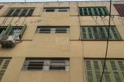 Apto JK - Cidade Baixa - Porto Alegre&lt;BR&gt;&lt;BR&gt;Apartamento tipo JK com quarto/sala amplo, de fundos, silencioso, cozinha ampla e área de serviço independente, em boas condições de conservaçã