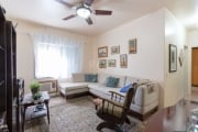 Apartamento 3 quartos, térreo,  com pátio, Bairro Cristal, Porto Alegre.&lt;BR&gt;Amplo apartamento térreo com 3 quartos, living, copa e cozinha com churrasqueira, banheiro social e banheiro auxiliar,